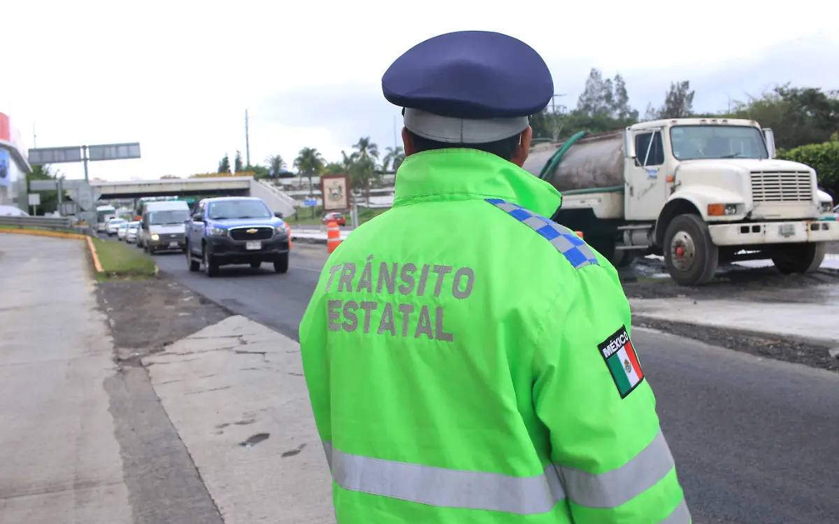 Leonardo Cortés-Agente de tránsito-7dic-ricardo (2)